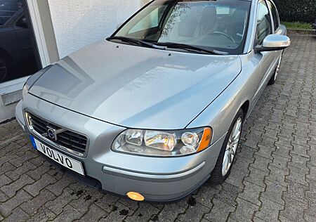 Volvo S60 2.4 Summum TÜV NEU