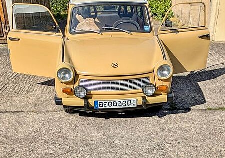 Trabant 601 gebraucht kaufen Trabant 601 Neuwertig und alles original