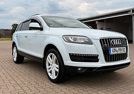 Audi Q7 3.0 TDI (DPF) quattro tiptronic - 7 Sitzer