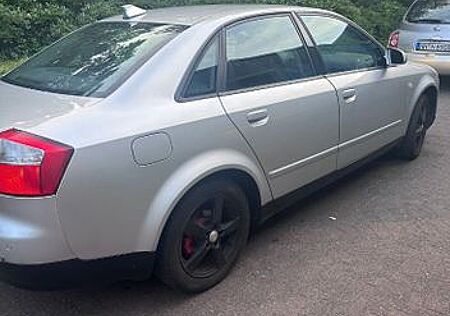 Audi A4 2.0 multitronic -