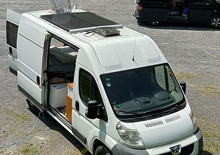 Peugeot Boxer Autarker Campervan - Vollausbau im