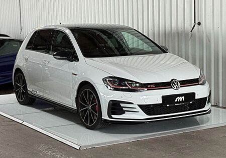 VW Golf Volkswagen VII GTI TCR Akrapovic Auspuff ACC DAB