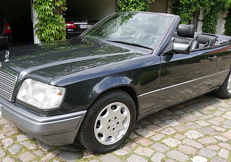 Mercedes-Benz E 220 E Cabrio (H-Gutachten)