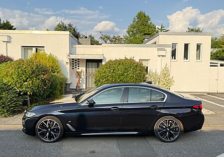 BMW 540i xDrive A - 1. Hand Komfortsitze mit Memory