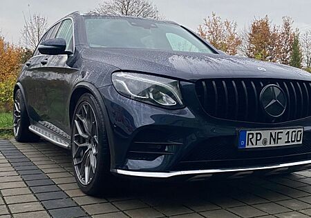 Mercedes-Benz GLC 250 4MATIC AMG Line 9 Gang Pano