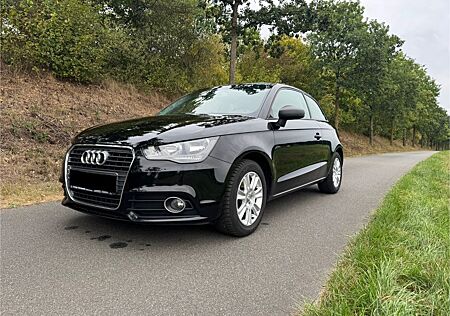 Audi A1 1.6 TDI 66kW Attraction
