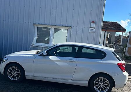 BMW 114i -
