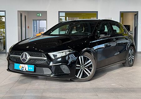 Mercedes-Benz A 220 A 220d*Digital*LED*SHZ*RFK*Carbon*AHK*Navi