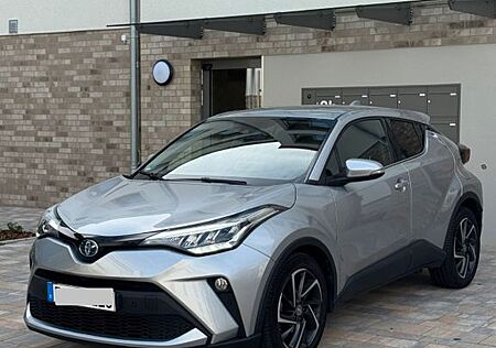 Toyota C-HR 1.8-l-VVTi Hybrid Camera Carplay