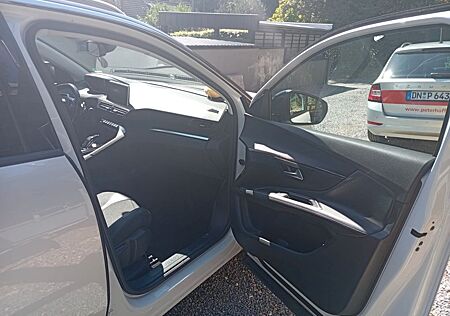Peugeot 3008 1.2 PureTech 130 EAT8 Allure Allure