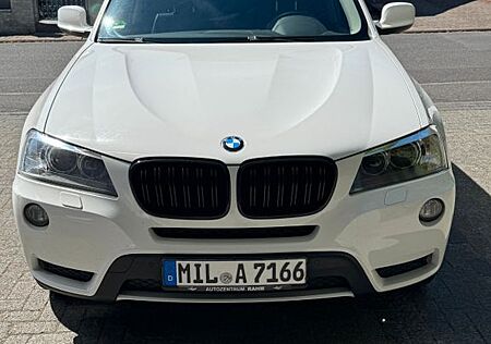 BMW X3 xDrive2.0d Kamera, TÜV NEU 8 Fachbereift ALU