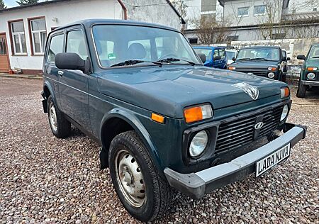 Lada Niva Only*TÜV 09.2027*AHK*4x4*2 Hand*