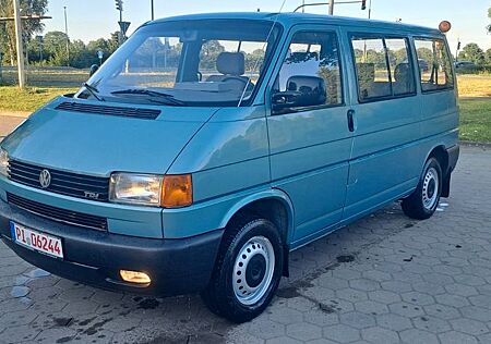 VW T4 Caravelle Volkswagen 102PS /grüne Plakette /2xStandheizung/rostfrei