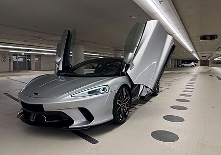 McLaren GT *1.Hand, Lift, B&W, Soft Close, Lightweight*