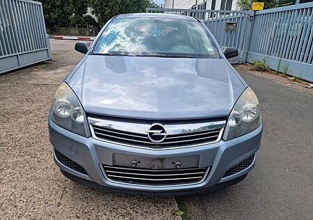 Opel Astra H Lim. Basis KLIMA