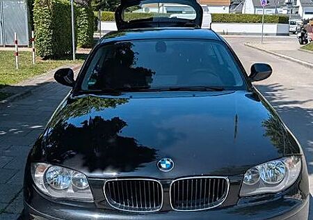 BMW 118i - AHK/geplegt