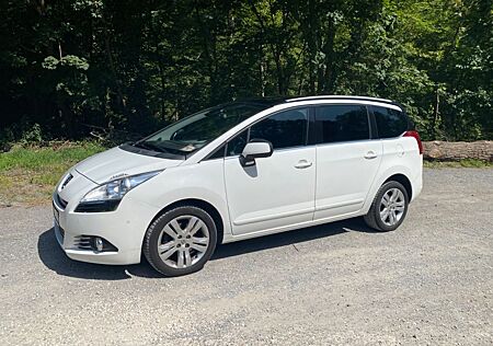 Peugeot 5008 1.6 Family 155 THP Family