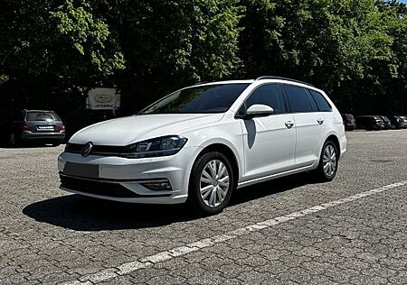 VW Golf Volkswagen 1.5 TSI ACT OPF Comfortline Variant Com...