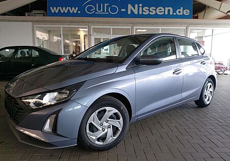Hyundai i20 1,2i Comfort Kamera Klima Navi PDC