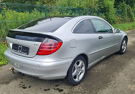 Mercedes-Benz CL 220
