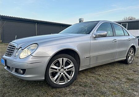 Mercedes-Benz E 280 CDI AVANTGARDE Pano Leder Voll E Sitze