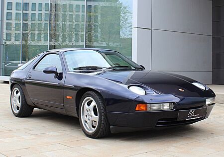 Porsche 928 GTS Automatik | D-Fzg | Blau-Metallic |