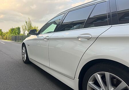 BMW 520d Touring A Modern Line