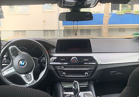 BMW 520d A -
