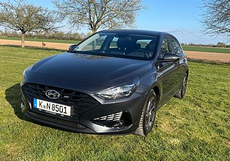 Hyundai i30 1.0 T-GDI Hybrid Select Select