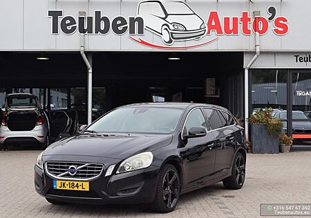 Volvo V60 2.0 D3 navi AHK Lichtmetalen wielen, Elektri