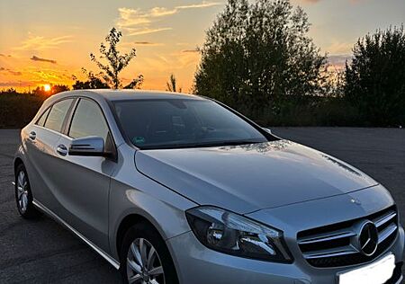 Mercedes-Benz A 180 BlueEFFICIENCY -