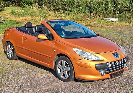 Peugeot 307 CC // TÜV NEU // LEDER // SITZHEIZUNG