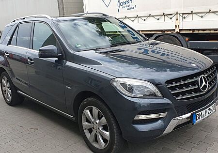 Mercedes-Benz ML 350 BlueTEC 4MATIC PANORAMA COM