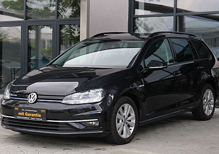 VW Golf Volkswagen Comfortline BlueMotion TGI/PANO/KAMERA/SHZ/
