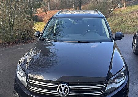VW Tiguan Volkswagen 2.0 TSI 4MOTION Track & Style Track &...