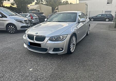 BMW 325i Cabrio *2.HAND*SHZ*M-PAKET*