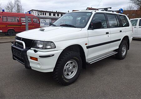 Mitsubishi Pajero Sport 2,5 TD GLX * Original nur 42 tkm *