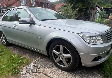 Mercedes-Benz C 180 CGI BlueEFFICIENCY ELEGANCE Autom. ELE...