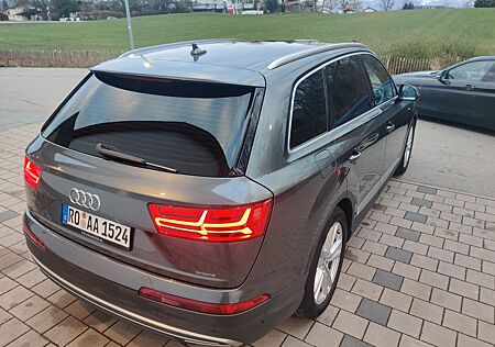 Audi Q7 e-tron 3.0 TDI quattro 12-2016 TÜV 03-2028