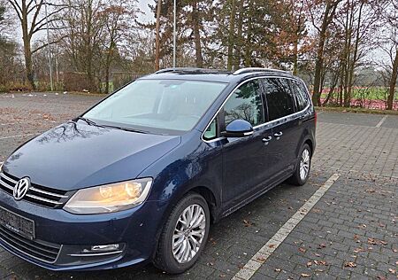 VW Sharan Volkswagen TDI DSG 125kW Panorama Webasto AHK Leder