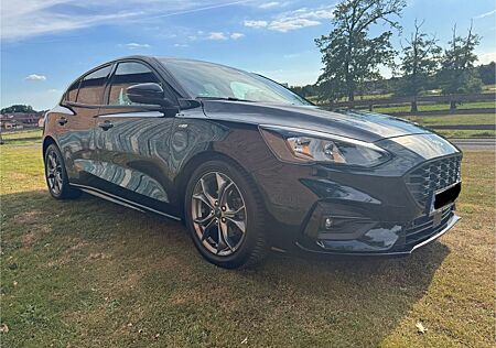 Ford Focus 1,5 EcoBoost 110kW ST-LINE Automatik Voll