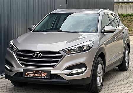Hyundai Tucson blue*Navi*Kamera*1Hand*Erst 93TKM*S.Heft