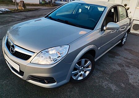 Opel Vectra + C+Lim.+Edition+wenig KM!