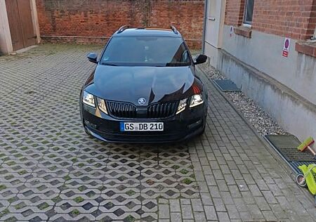 Skoda Octavia 2.0 TDI SCR DSG Ambition Combi Ambition