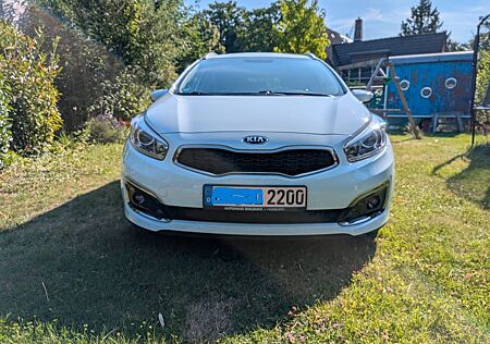 Kia Cee'd Sportswagon cee`d alles neu AU/HU/Inspek/Bremsen