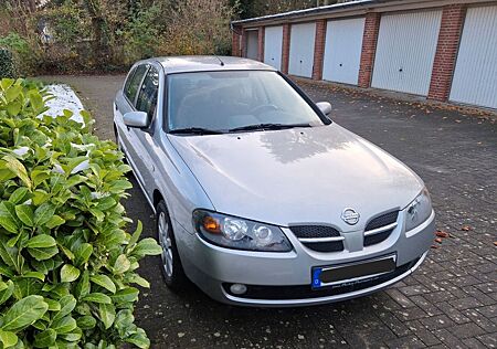 Nissan Almera N16 1.5 visia
