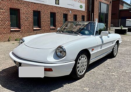Alfa Romeo Spider 2.0, H-Kennzeichen, TÜV neu, gepflegt