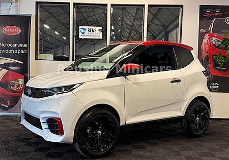 Aixam GTO Sport White on Red Mopedauto Microcar 45 KM