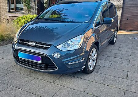 Ford S-Max Titanium, 7- Sitzer, Panoramadach, Autom.