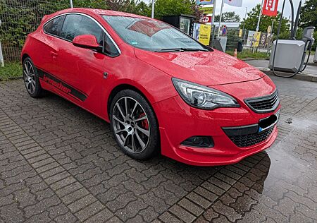 Opel Astra GTC 200ps